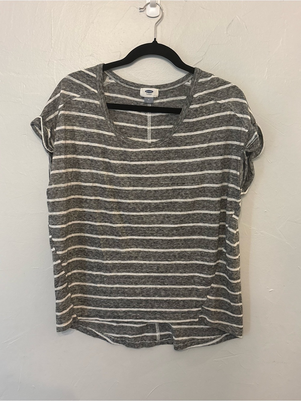 Old Navy Gray & White Striped Short Sleeve Scoop Neck Top